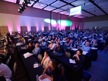 Auditório do WeCann Summit durante uma sessão